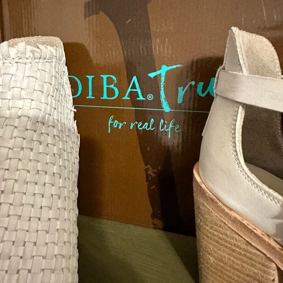 Diba True Leather shoes NWT - Picture 6 of 15